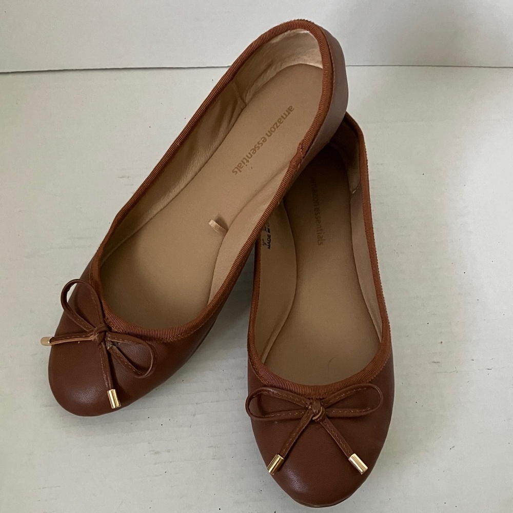 Amazon essentials Brown Ballet Flats size 7